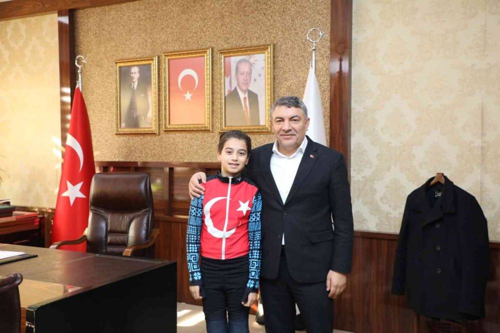 10 yaşındaki Muhammed, Avrupa şampiyonu oldu