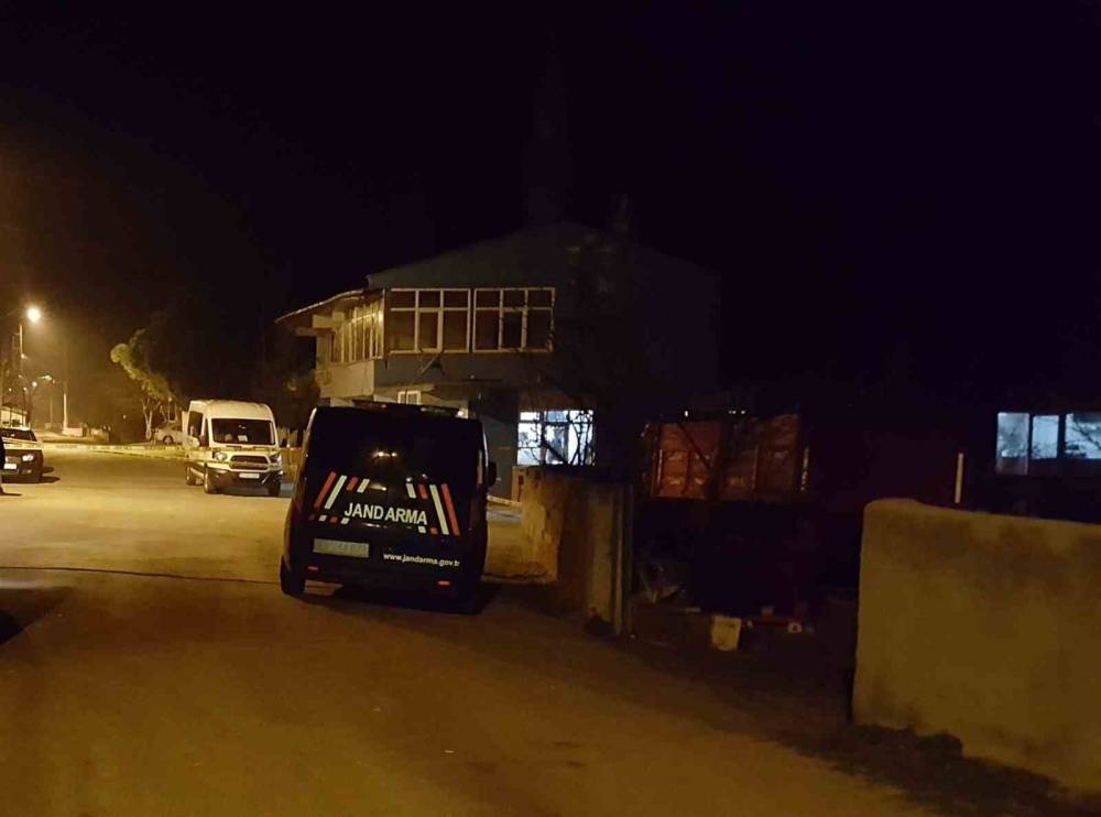 Köy muhtarı ve akrabasını öldüren şüpheli yakalandı
