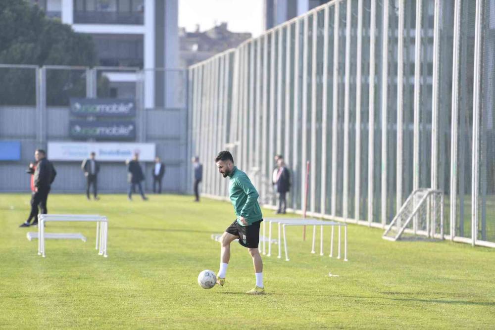 Bursaspor’da devre arası çalışmaları başladı