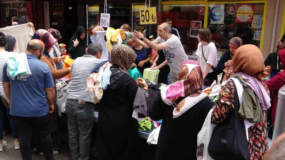 Kocaeli’de bayram alışverişi yoğunluğu