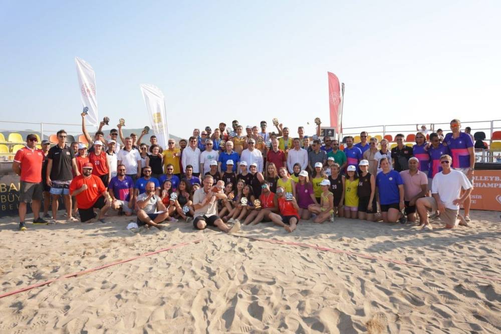 Balıkesir’de Balkan Plaj Voleybolu şampiyonası ödül töreni yapıldı