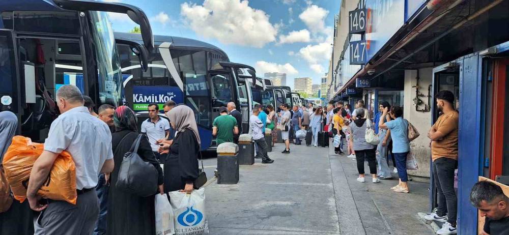 15 Temmuz Demokrasi Otogarı’nda bayram öncesi yoğunluk yaşandı