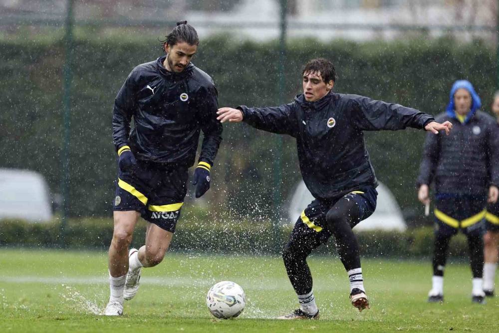 Fenerbahçe, Beşiktaş maçı hazırlıklarına başladı