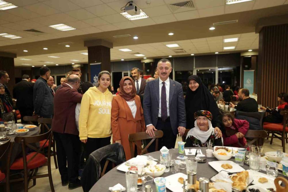 Başkan Büyükakın’dan depremzede ailelere: