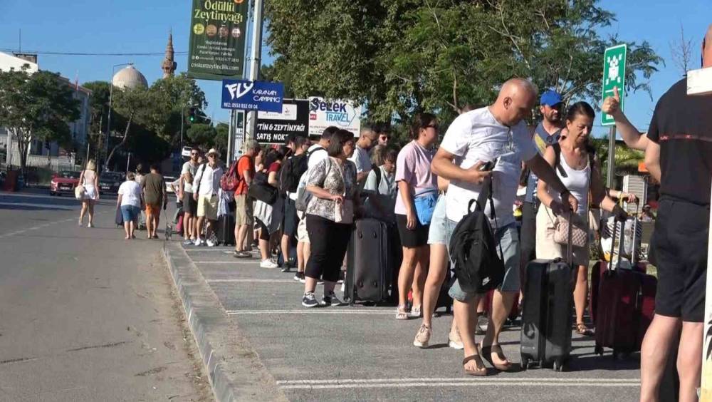 Kurban Bayramı’nda Türk tatilcilerden Yunan adalarına akın
