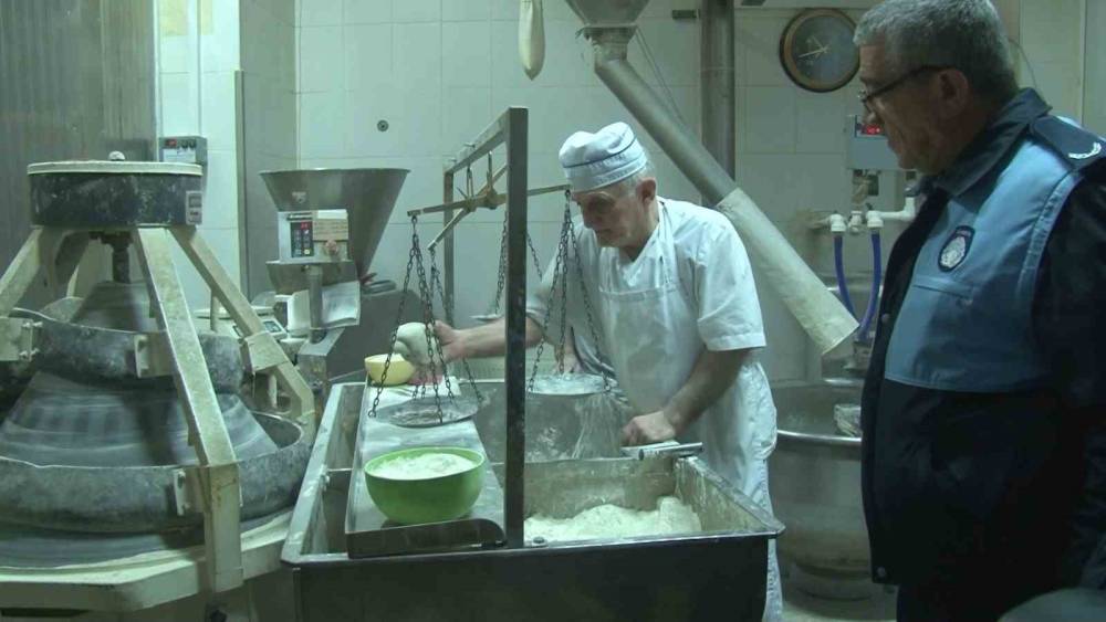 Kartal’da fırınlar ve unlu mamul üreten iş yerleri denetlendi