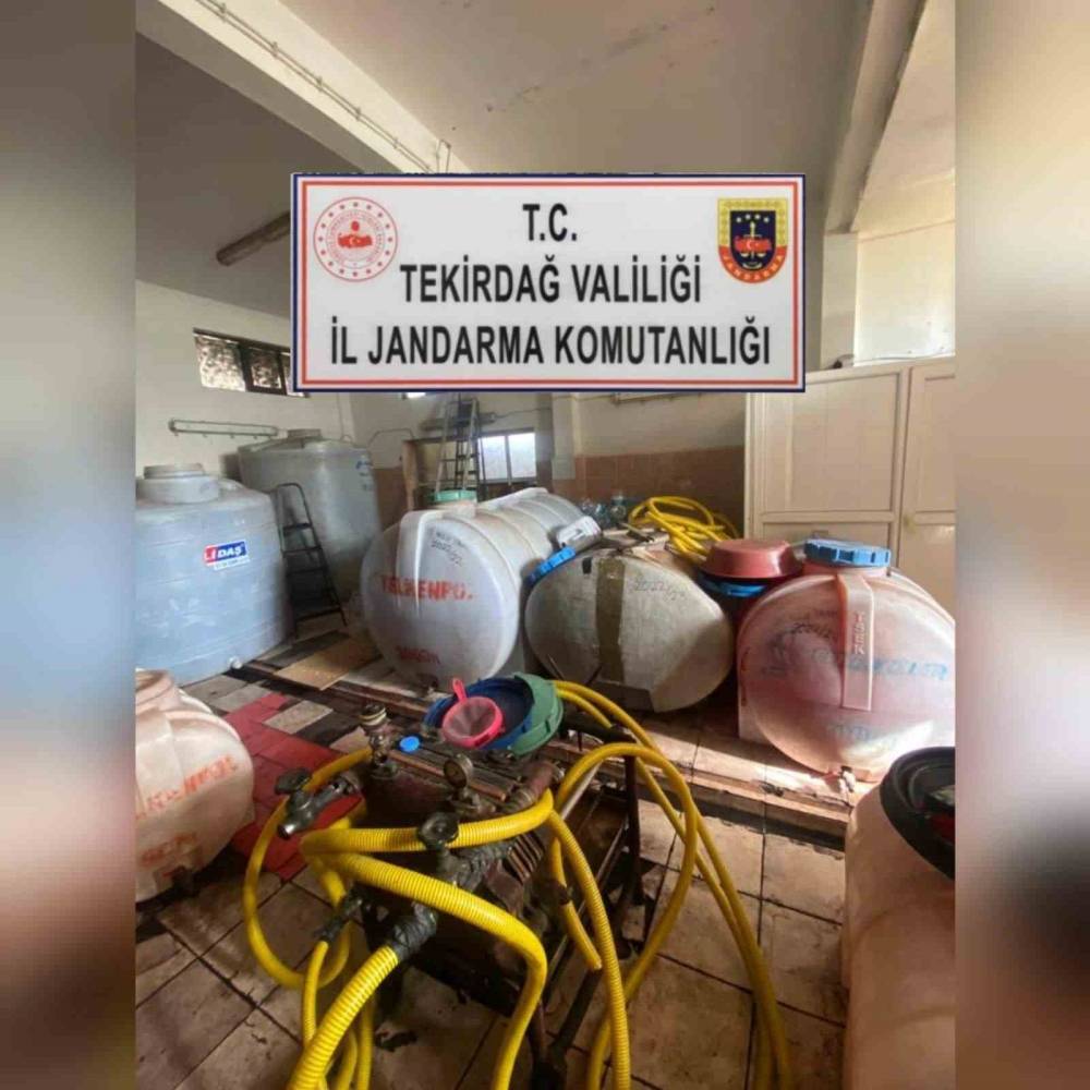 Tekirdağ’da 371 ton kaçak içki ele geçirildi