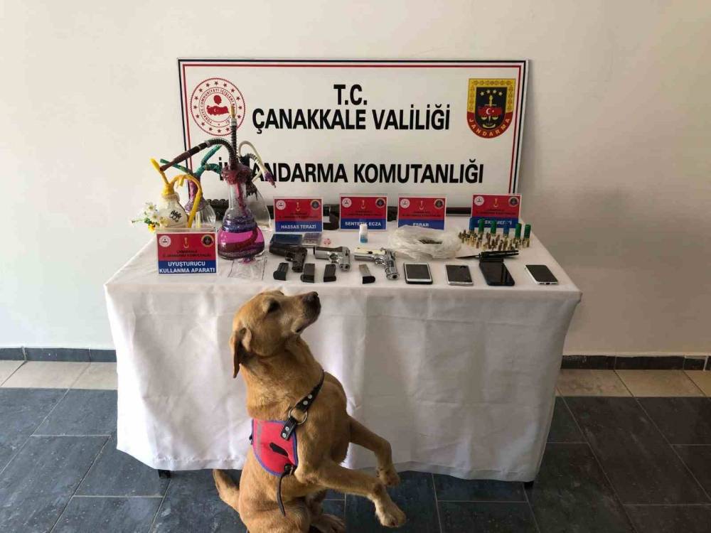 Çanakkale ve İstanbul’da uyuşturucu operasyonlarına 5 tutuklama