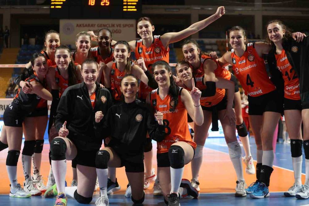 Sultanlar Ligi: Kuzeyboru: 0 - Eczacıbaşı Dynavit: 3