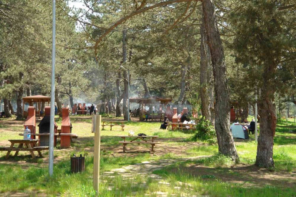 Küçükelmalı Tabaiat Parkı’na bayramda akın ettiler