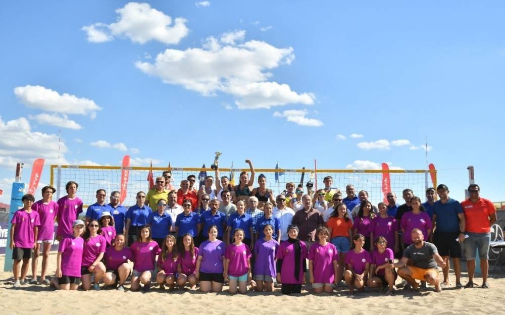 Burhaniye’ de 2022 yılında 3590 sporcuya lisans verildi