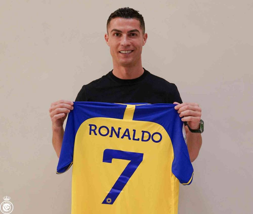 Cristiano Ronaldo resmen Al Nassr’da
