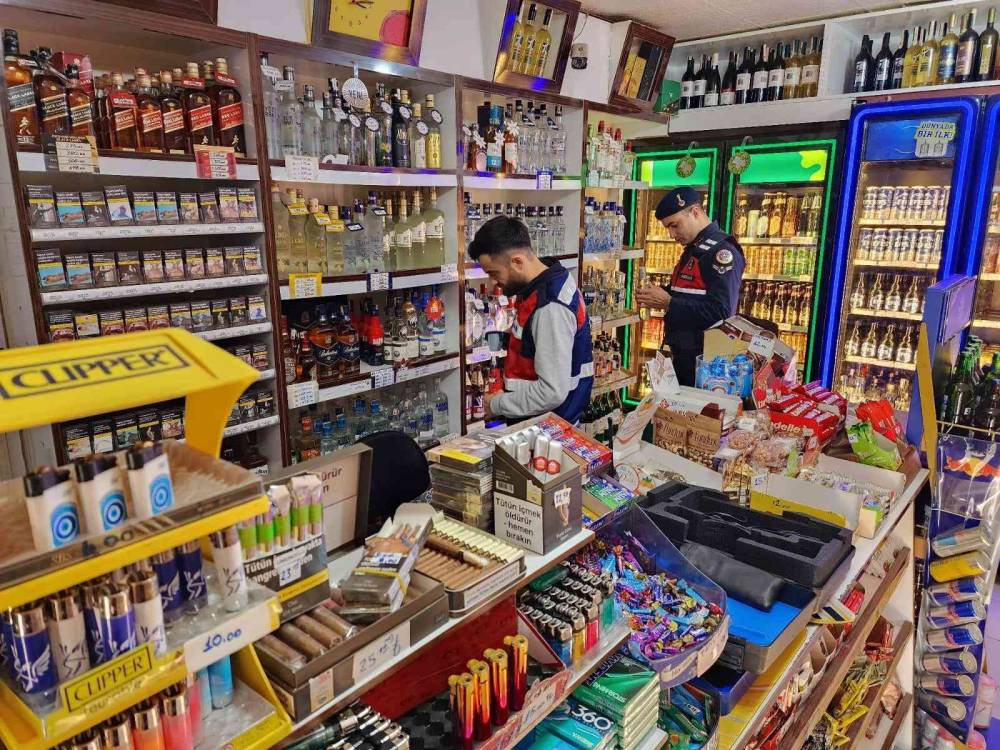 Yalova’da jandarmadan kaçak ve sahte alkol denetimi