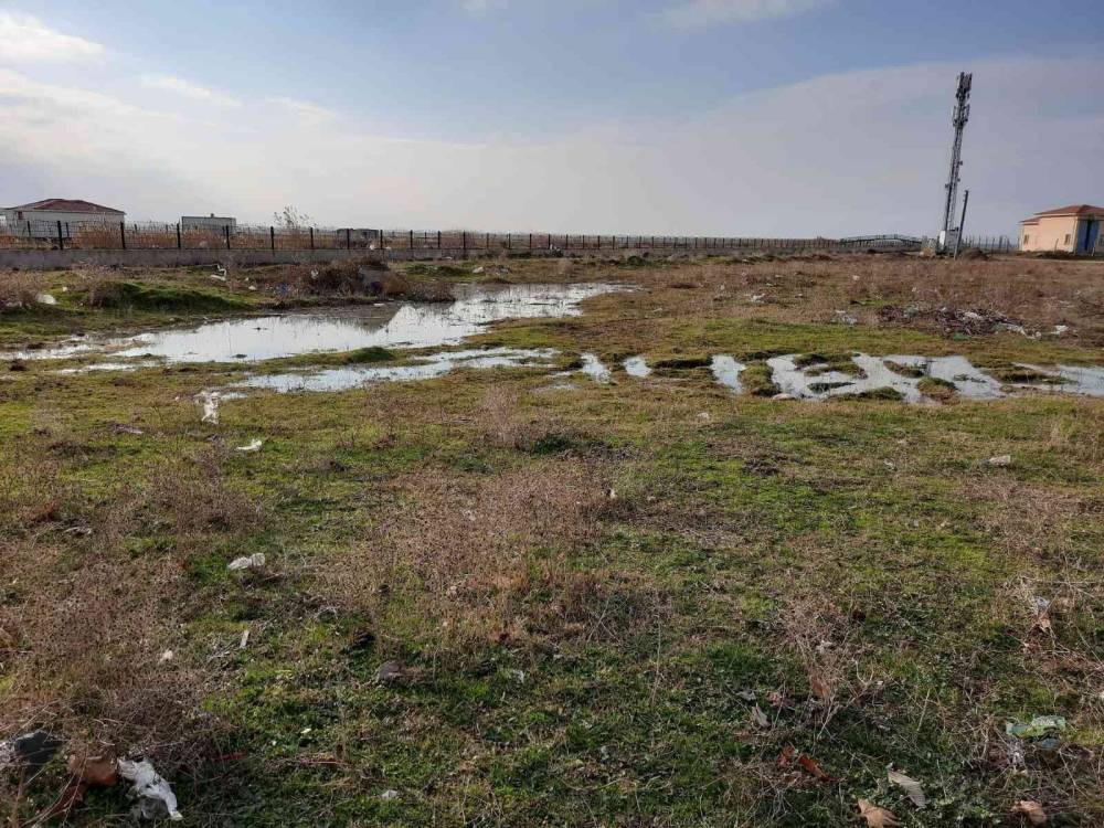 Enez’de boş araziye vidanjörle atık su boşaltan şahsa idari işlem yapıldı
