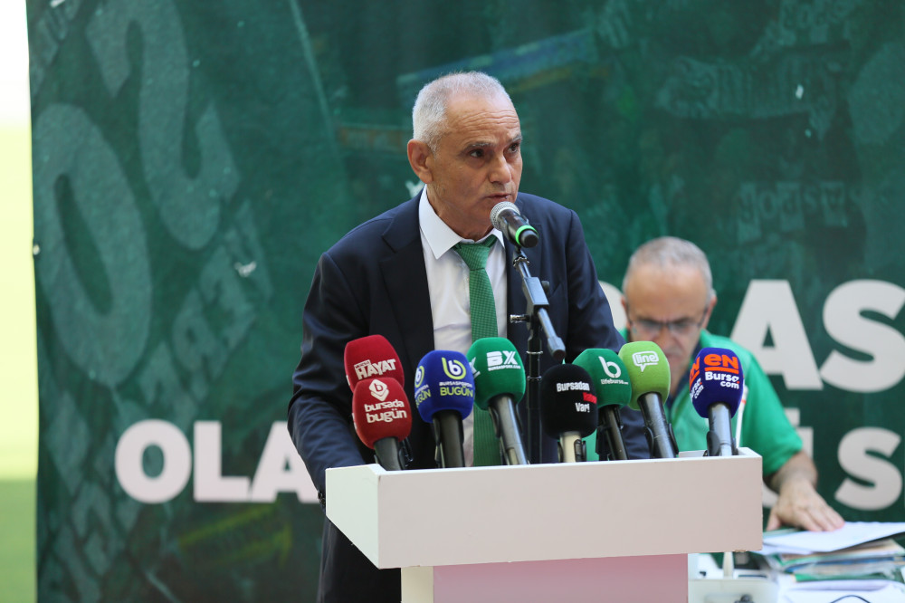 Bursaspor’un yeni başkanı Recep Günay oldu